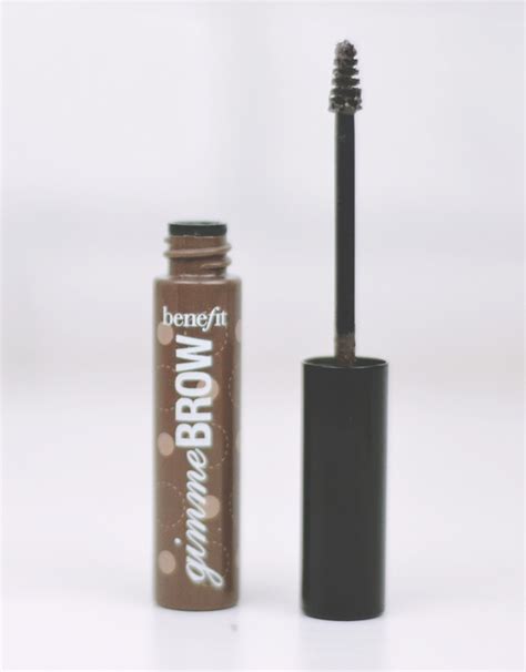 Becky Bedbug: Review // Benefit Gimme Brow