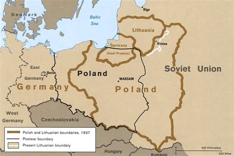 Poland before 1939 / after 1945 | Poland, Map, Poland map