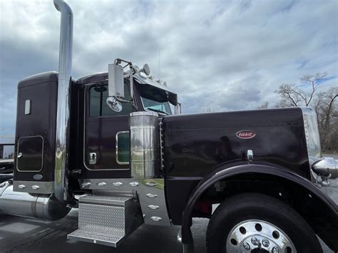 Used 2012 Peterbilt 389 Flat Top Sleeper - Cummins ISX - 18 Speed Manual - PTO For Sale (Special ...