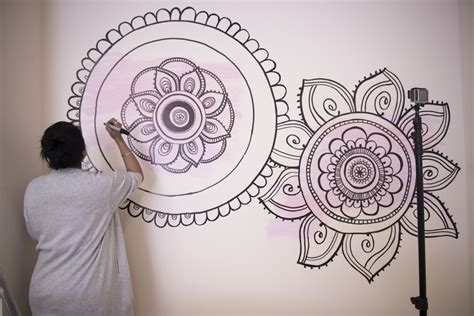 DIY Mandala Wall Art | With a Sharpie and NO STENCILS!