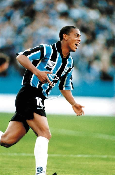 Ronaldinho - Gremio | Best football players, Football photography ...