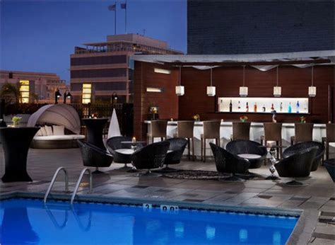 The best hotel rooftop bars in the U.S. - Boston.com