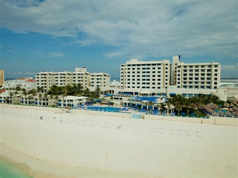 Occidental Tucancun | allinclusiveresorts.com