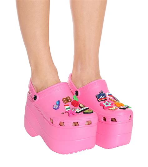 Balenciaga Platform Crocs in Pink - Lyst