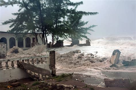 Hurricane Sandy hits Jamaica | The Spokesman-Review