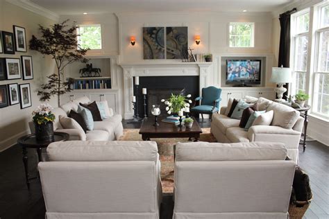 Living Room Sofa Arrangement