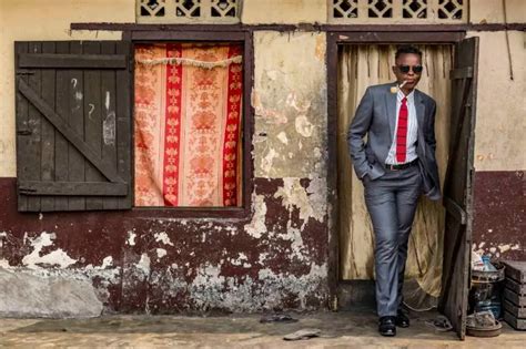 Tariq Zaidi Lets Us in on the Stylish Circle of the Brazzaville "Sapeurs" in 2021 | Portrait ...