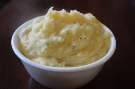 Linda's Fluffy Mashed Potatoes Recipe - Food.com