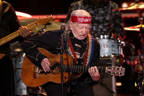 How to Watch the 'Willie Nelson & Family' Documentary