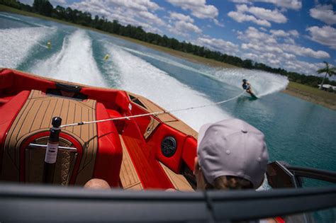 How to Water Ski: Step-by-Step Instructions | Discover Boating