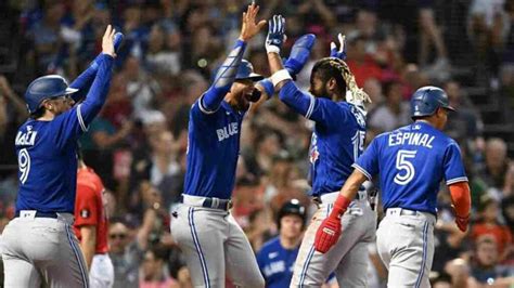 "Are you f**king serious?": Twitter goes berserk as Blue Jays bulldoze ...