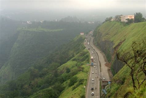 Mumbai Pune Expressway