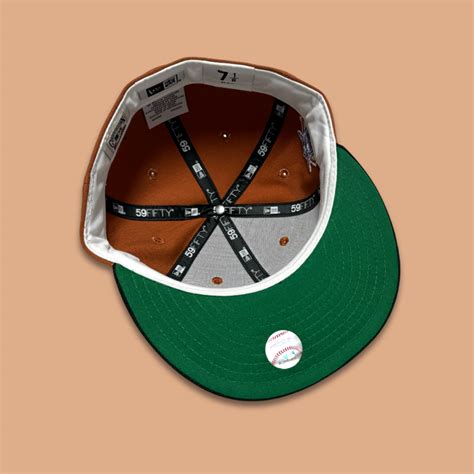 NEW ERA “NATIONAL" SF GIANTS FITTED HAT (RUST/BLACK) – So Fresh Clothing