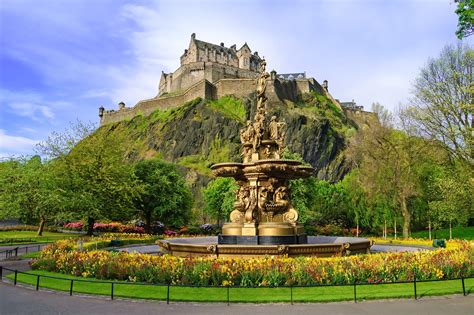 Edinburgh Castle Wallpapers - Top Free Edinburgh Castle Backgrounds - WallpaperAccess