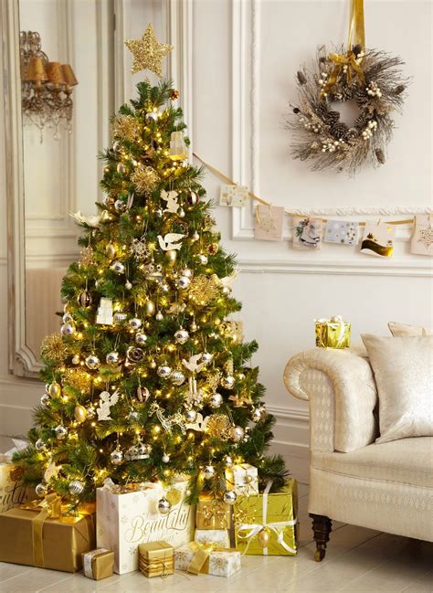 40 Gold Christmas Tree Decorations Ideas For Coming Holiday Session - Decoration Love