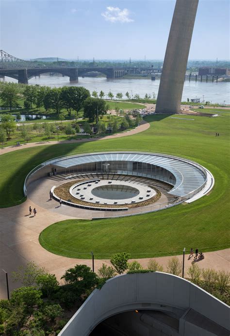 St. Louis Arch Park renovation: Gateway to what? - Curbed