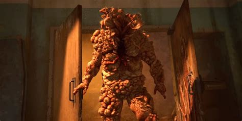 Bloaters Explained: What That Giant Infected Is In HBO’s The Last of Us ...