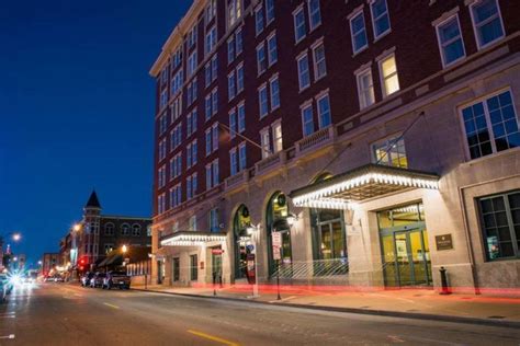 The Oldest Hotel In Iowa Is Also One Of The Most Haunted Places You’ll Ever Sleep Iowa City Iowa ...