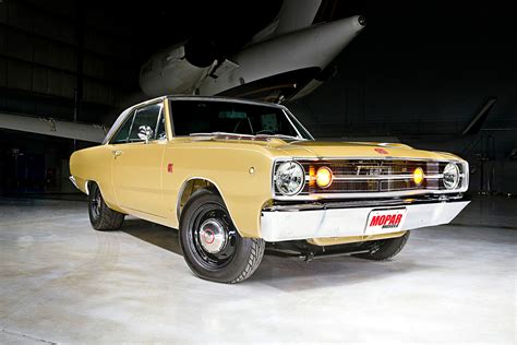 Plot Twist: This 1968 Hemi Dart Is The Strangest Ever!