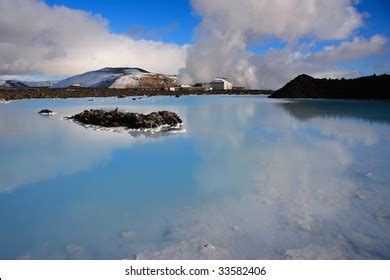 Blue Lagoon Geothermal Power Plant Famous Stock Photo 33582406 ...