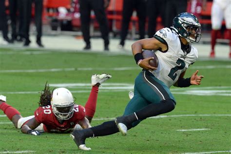 WATCH: Eagles' Jalen Hurts burns Cowboys with 81-yard touchdown pass