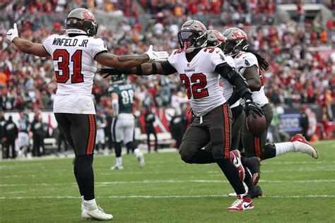 PHOTOS | Tampa Bay Buccaneers vs Philadelphia Eagles - Wild Card Round