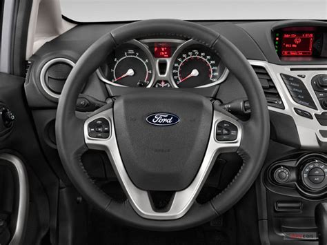 2013 Ford Fiesta: 23 Interior Photos | U.S. News