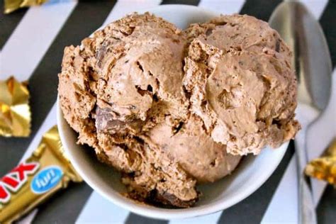 Homemade Twix Ice Cream Recipe (No Churn Ice Cream!)