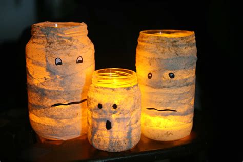 Easy Halloween Crafts for Kids | Reader's Digest