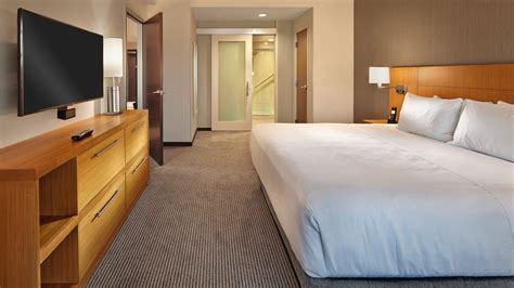 Warwick, Rhode Island Hotel near T.F. Green Airport | Hyatt Place Warwick / Providence Airport