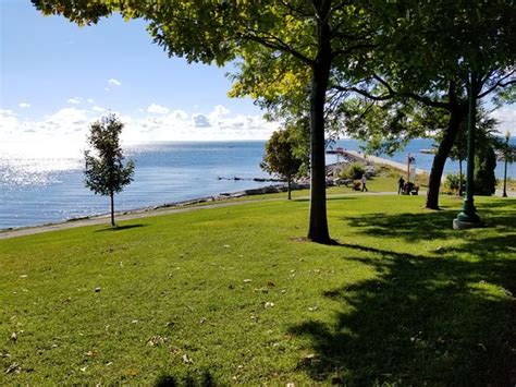 Lakeside Park (Oakville) - All You Need to Know BEFORE You Go - Updated 2021 (Oakville, Ontario ...