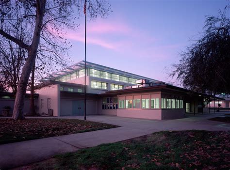 Van Nuys Sherman Oaks Gymnasium — Paul Murdoch Architects