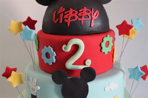 Minnie Mouse Clubhouse Cake | Lil' Miss Cakes