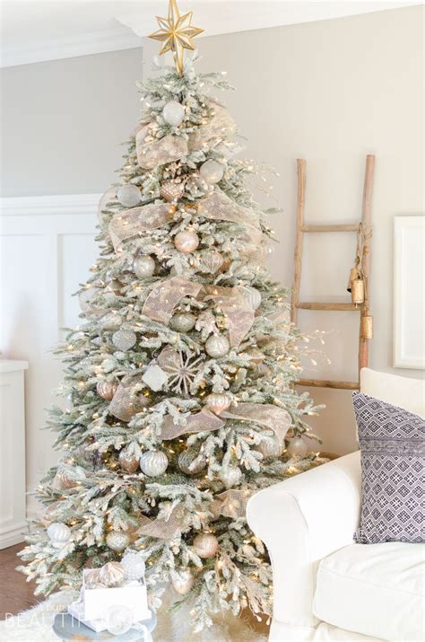 How To Make A White Christmas Tree The Centerpiece Of Your Holiday Decor