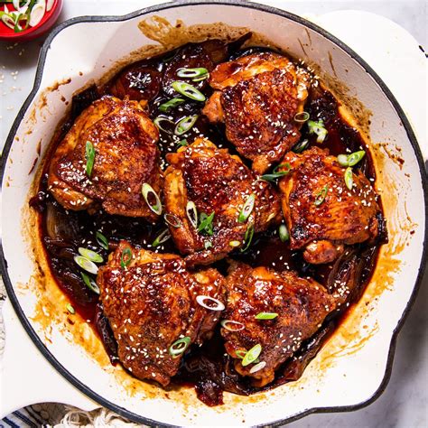 Easy & Delicious Braised Chicken Thighs | Sizzlfy