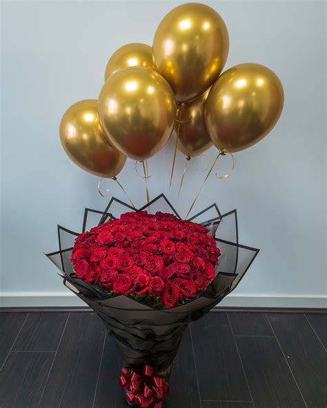 99 roses bouquet & balloons – La Fleur