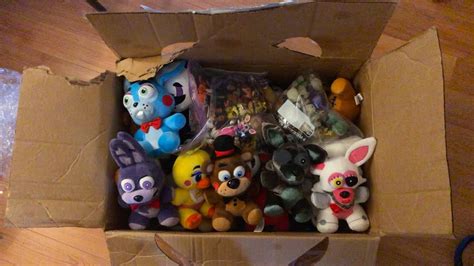 MASSIVE unboxing of FNaF Funko merchandise - YouTube