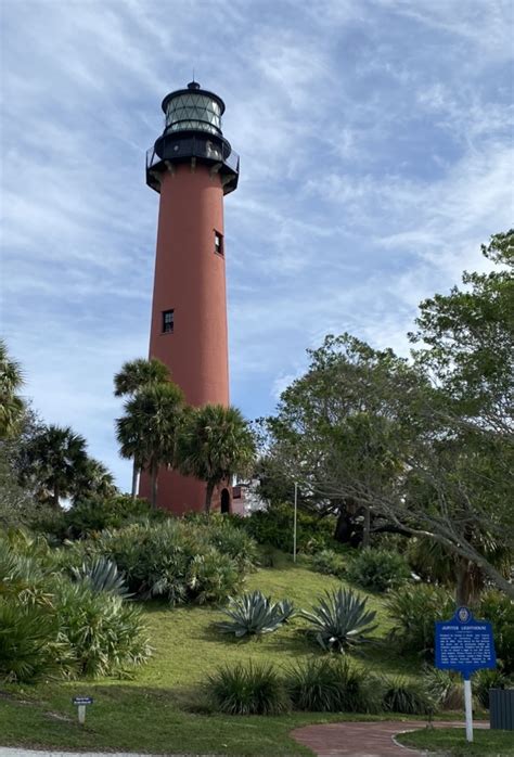 Jupiter Inlet Lighthouse – Runners Fly