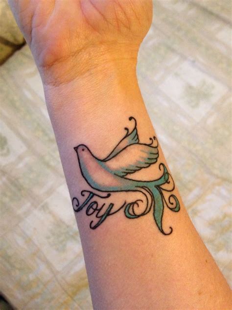 Dove tattoo - Dove, symbol of new beginnings and the Holy Spirit and ...