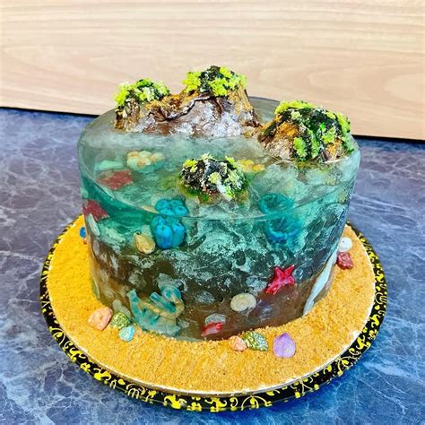 Incredibly Detailed Island Oasis Cakes Are A Little Slice Of Paradise in 2020 | Island cake ...