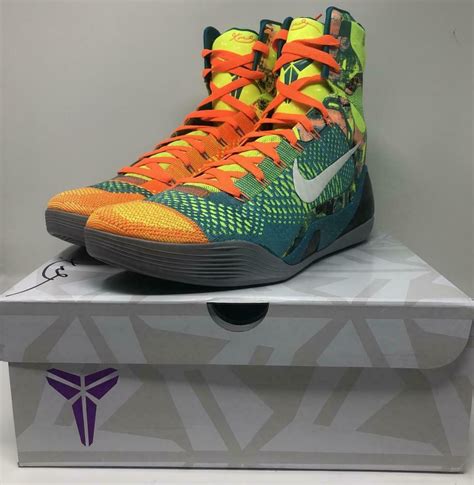 Kobe Bryant Signed Pair of (2) Nike Kobe IX Elite Sport Turquoise ...