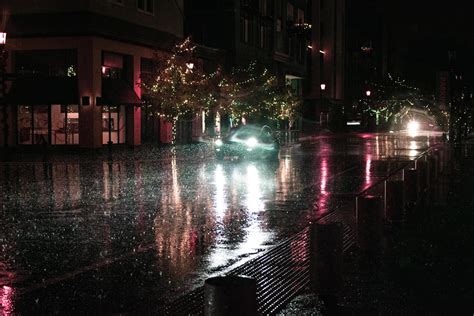 ITAP of a car in the rain#PHOTO #CAPTURE #NATURE #INCREDIBLE | Rain photo, Unique photography ...