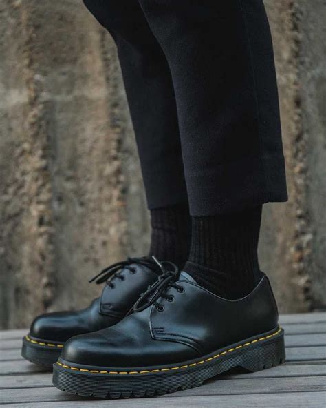 DR MARTENS 1461 Bex Smooth Leather Oxford Shoes | Leather oxford shoes ...