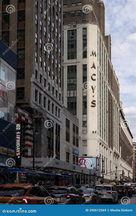 Macy S Store, New York City Editorial Stock Image - Image of square ...