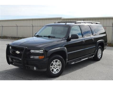 2004 Chevrolet Suburban 1500 Z71 4x4 Data, Info and Specs | GTCarLot.com