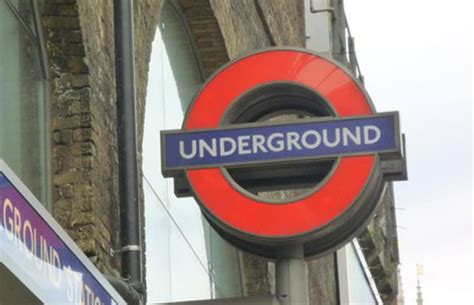 100 Artists Re-Interpret the London Tube Logo | Complex