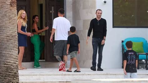 Lionel Messi pictured viewing incredible Miami house as he looks to add ...