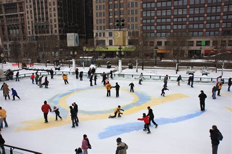 Ice Skating at Millennium Park Is Open for the Season | UrbanMatter