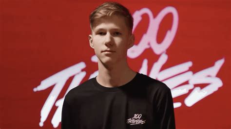 Fortnite: MrSavage Joins 100 Thieves