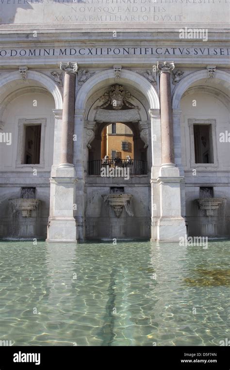 Janiculum fountain rome hi-res stock photography and images - Alamy